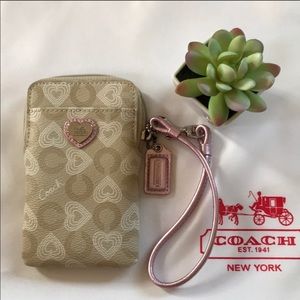 Coach Waverley hearts universal case